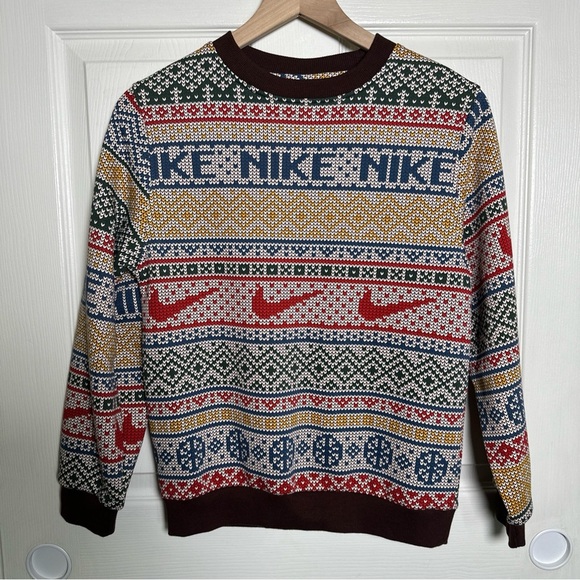 Nike Sweater Kids Large Sportswear Club Fleece Holiday Crew Vintage Christmas - Picture 1 of 8